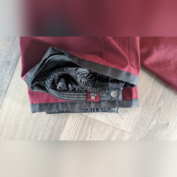 Ladies Snowpants - Medium - Picture 4 of 4